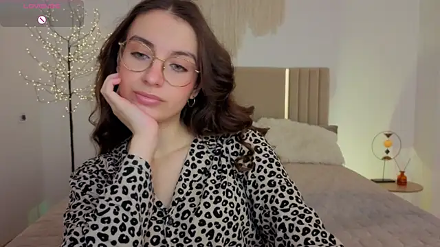 Real cutie1 online show from May 29, 1:09 pm