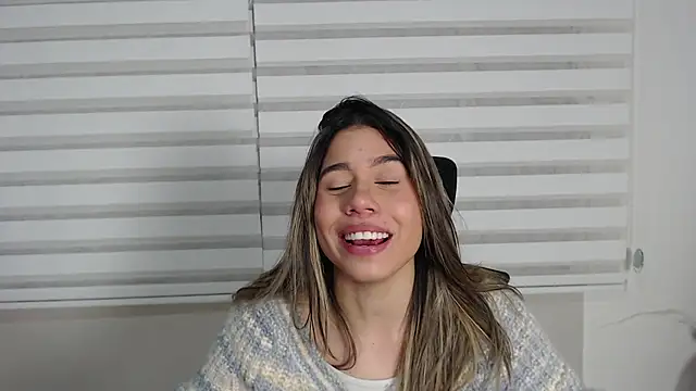 Rachell criss online show from November 25, 3:52 am