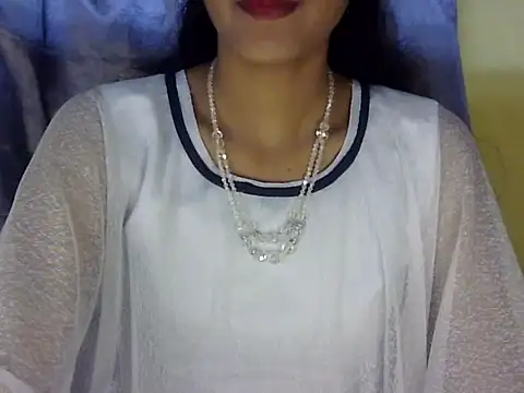 zara Khan0 online show from September 17, 2:04 pm