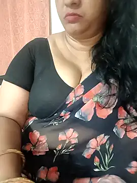 Snapshot of Swetyhoney chatting on October 14, 12:52 pm Swetyhoney online show from October 14, 12:52 pm