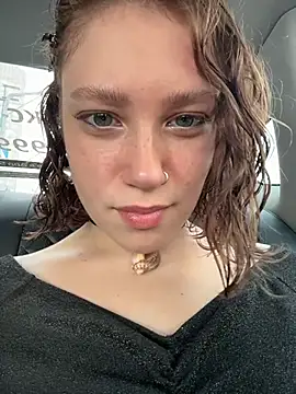 lucy-joy online show from October 3, 11:04 am