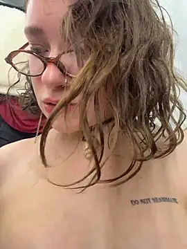 lucy-joy online show from November 6, 12:33 pm