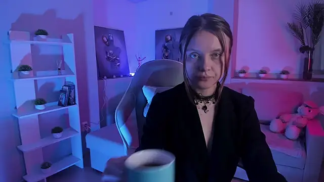 AlicePill online show from October 24, 2:29 am