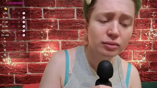 CitrusBlissss online show from January 6, 3:10 am