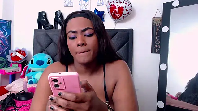 Snapshot of NatashaBella chatting on September 21, 7:45 pm NatashaBella online show from September 21, 7:45 pm