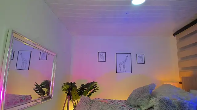 LusyKitty online show from September 8, 2:27 pm