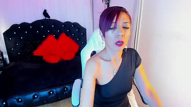 Trinityy   online show from November 22, 6:32 pm