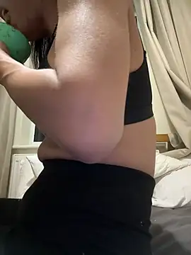 Ladyboyluxe online show from February 21, 4:57 am