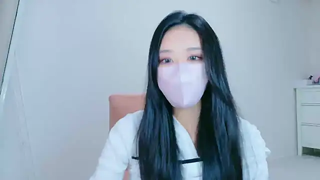 ramuchan desu online show from November 9, 1:33 am