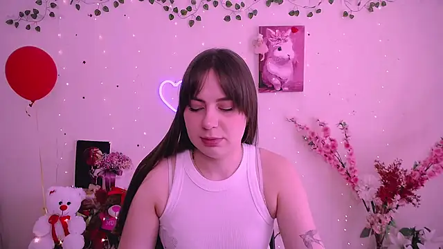 Amanda Bright  online show from April 19, 8:47 am