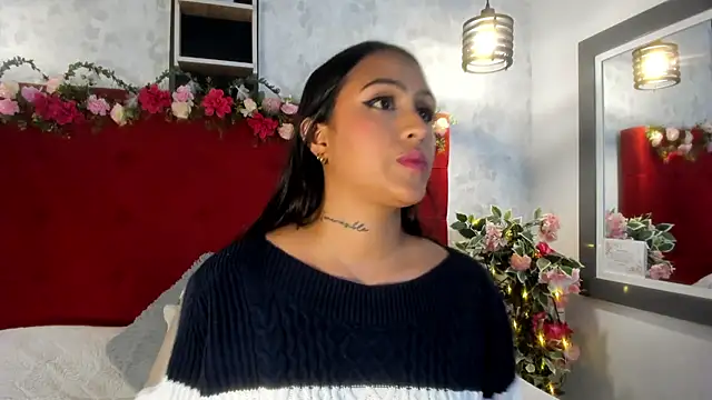 SarahEscobarr online show from November 26, 6:03 am