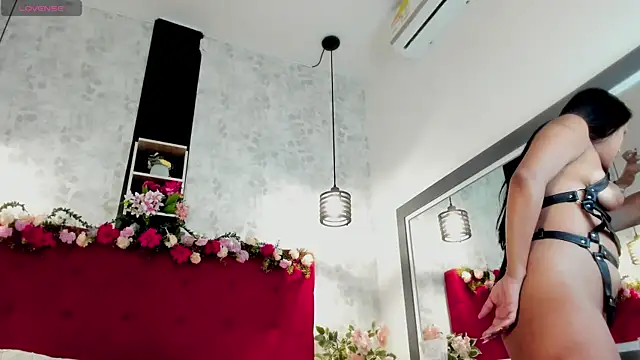 SarahEscobarr online show from September 24, 7:29 am