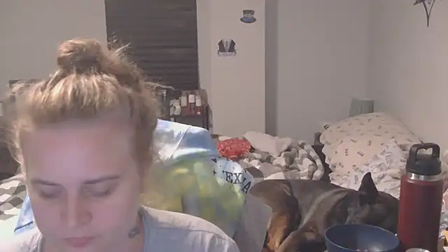 Snapshot of Sexyblonde12344 chatting on September 15, 3:20 pm Sexyblonde12344 online show from September 15, 3:20 pm