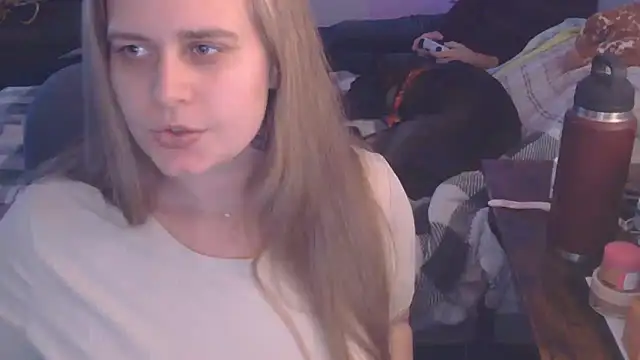 Snapshot of Sexyblonde12344 chatting on October 13, 5:48 pm Sexyblonde12344 online show from October 13, 5:48 pm