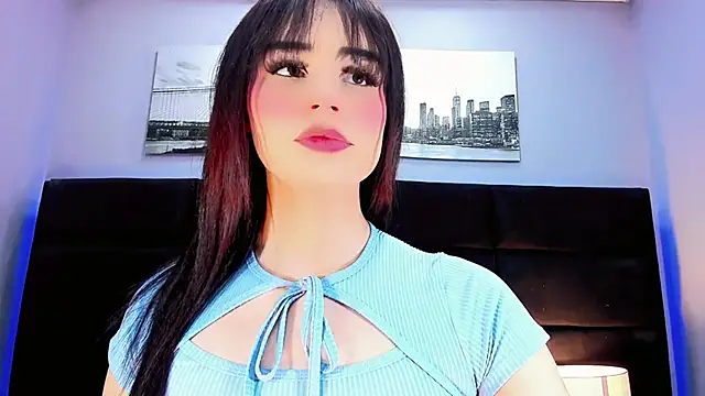 Valeria Rouss online show from October 23, 1:17 pm