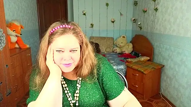 Audrey Aura online show from November 27, 6:49 am