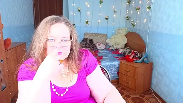 Audrey Aura online show from October 24, 12:01 pm