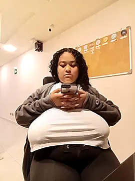 KITY HILL online show from March 24, 8:41 am