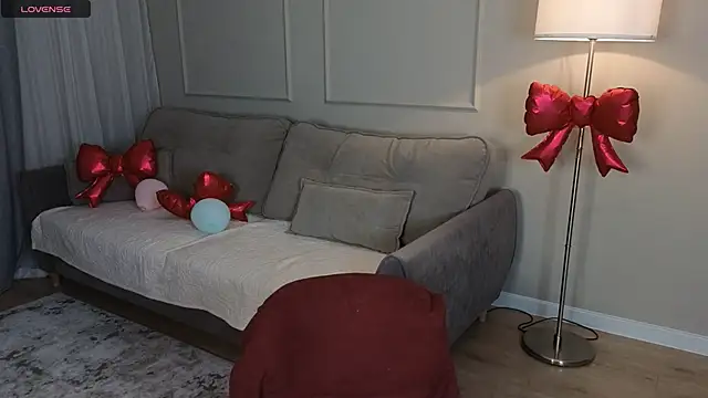 cutienaughtygirl online show from March 20, 3:00 am