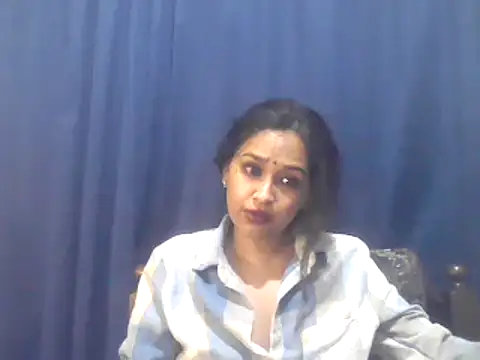 cute indianxo online show from November 20, 10:44 pm