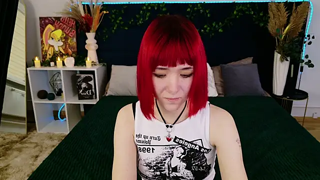 Snapshot of Ketrin_Jones chatting on October 13, 5:32 am Ketrin Jones online show from October 13, 5:32 am