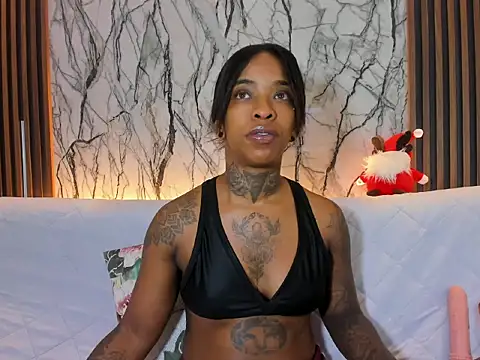 Pauline Fox online show from December 20, 1:09 am