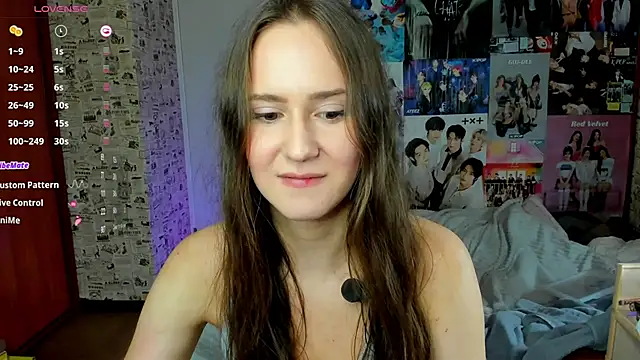 Snapshot of LucyRose3 chatting on September 25, 4:06 pm LucyRose3 online show from September 25, 4:06 pm
