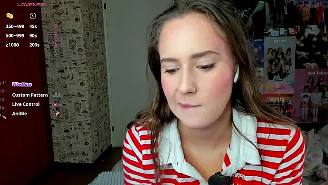 Snapshot of LucyRose3 chatting on October 10, 4:39 am LucyRose3 online show from October 10, 4:39 am