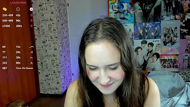 Snapshot of LucyRose3 chatting on September 19, 6:56 am LucyRose3 online show from September 19, 6:56 am
