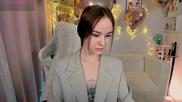 MarySparkle online show from February 11, 4:47 am