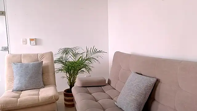 Penelophe01 online show from February 13, 7:37 pm