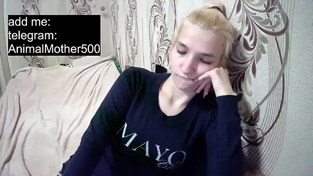 AlissaClark online show from May 14, 8:36 pm