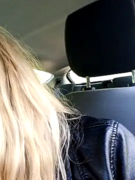 DeeA Blondy online show from September 22, 5:39 am