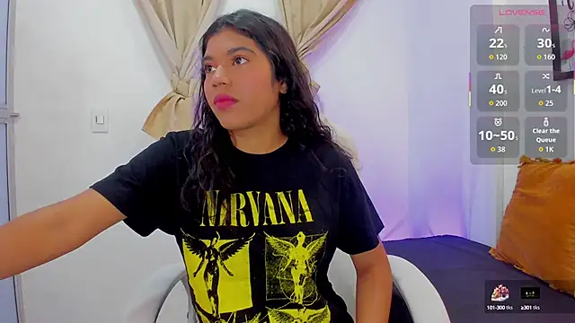Snapshot of andrea_sanchezz chatting on October 13, 3:47 pm andrea sanchezz online show from October 13, 3:47 pm