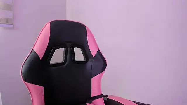 Arianna Jannes online show from February 12, 5:25 pm