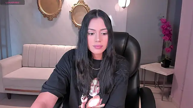 AmbarJames  online show from November 19, 12:05 pm