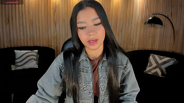 SophieHouston  online show from April 16, 4:02 am