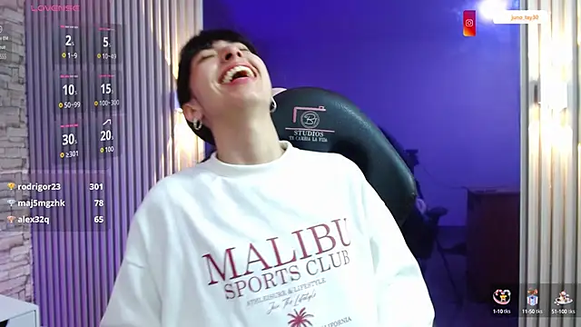 juno tay online show from September 9, 7:24 pm