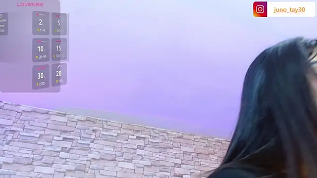 juno tay online show from November 5, 11:59 am