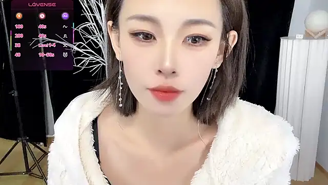 xiaoyue8888 online show from October 25, 2:30 am