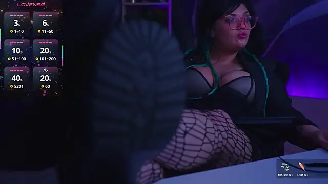 MaryHarrys online show from December 17, 5:55 am