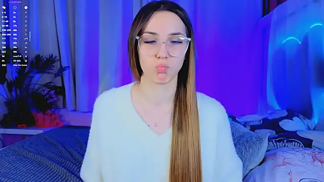 -CindyLou online show from November 23, 5:43 am