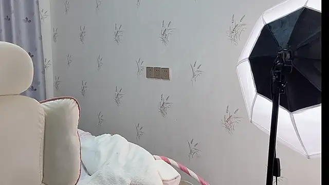 puppy-999 online show from November 19, 3:34 pm