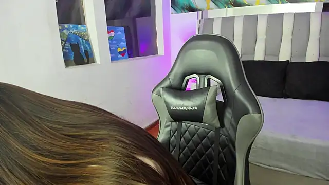 Adaara Rey online show from February 10, 7:50 pm