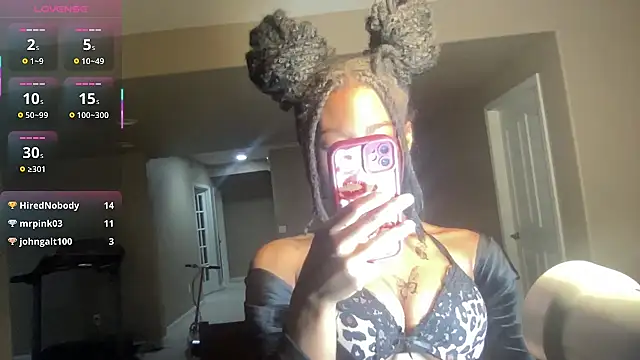 maskedgirl5005 online show from September 21, 7:01 pm