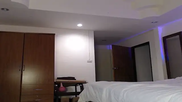 Fate Fletcher online show from February 21, 9:43 am