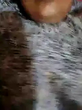 Cute Amiya online show from November 9, 9:05 am