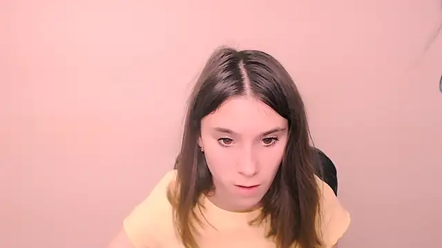 Snapshot of RosaRay_ chatting on October 15, 7:11 am RosaRay online show from October 15, 7:11 am