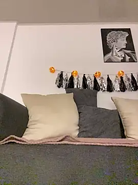 Snapshot of lenkaa chatting on October 26, 12:39 am lenkaa online show from October 26, 12:39 am