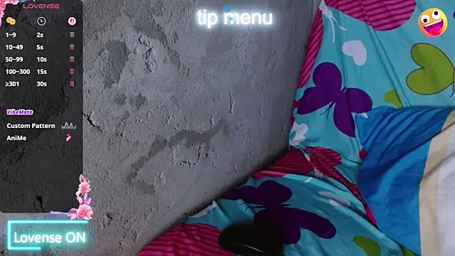 naomi powel online show from April 15, 1:39 am